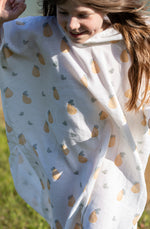 Vaikiškas pončas - rankšluostis su gobtuvu iš muslino