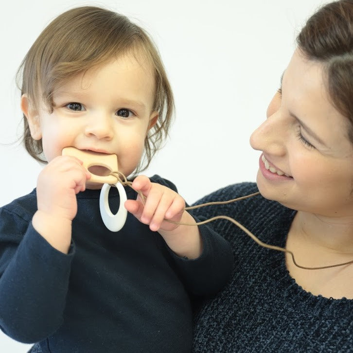 MOCHI dvigubo pakabuko kramtukas iš natūralių ryžių / Amžius: 3 mėn+