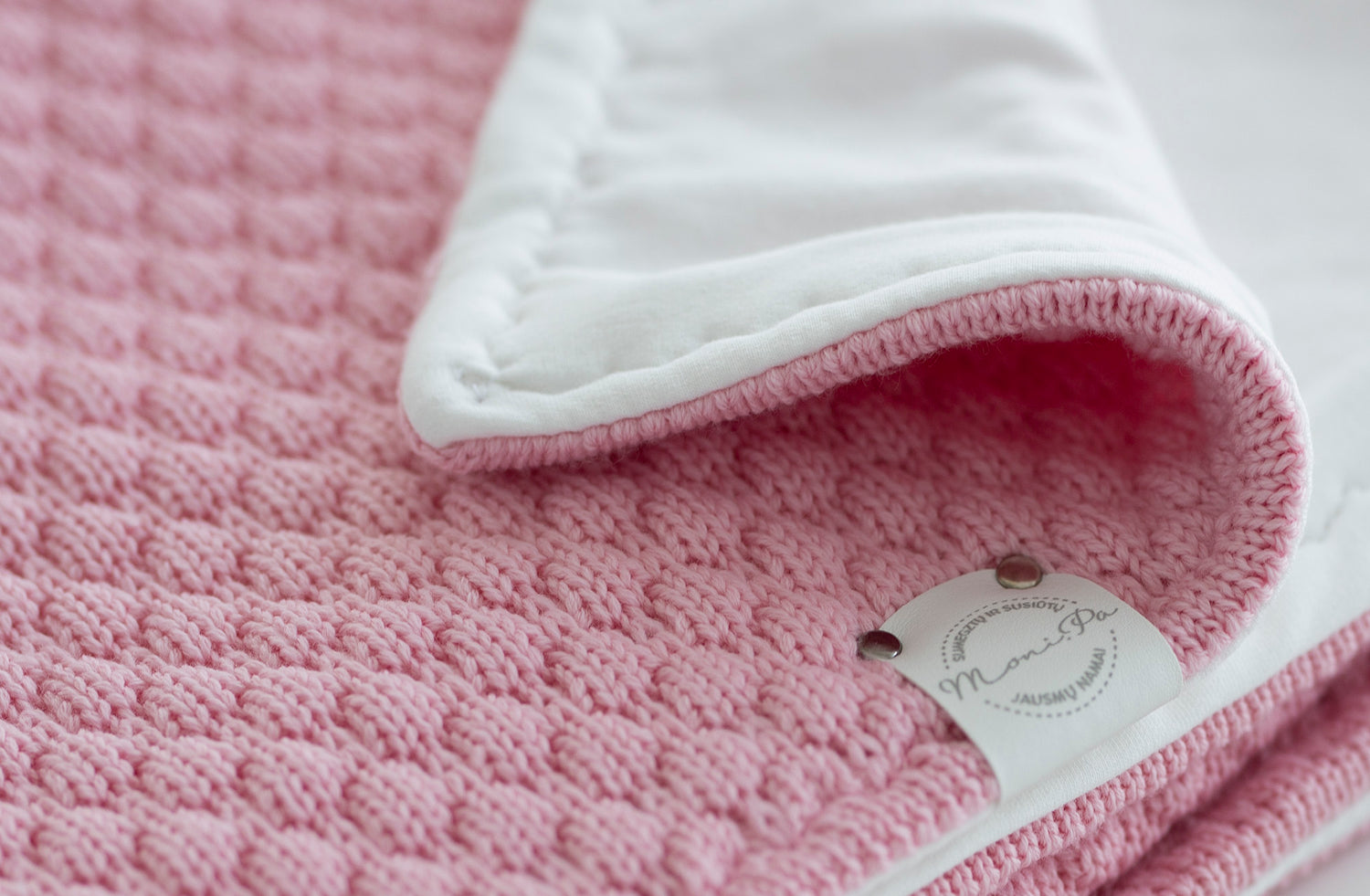 Double-sided merino wool blanket "Bright pink with vanilla fabric"
