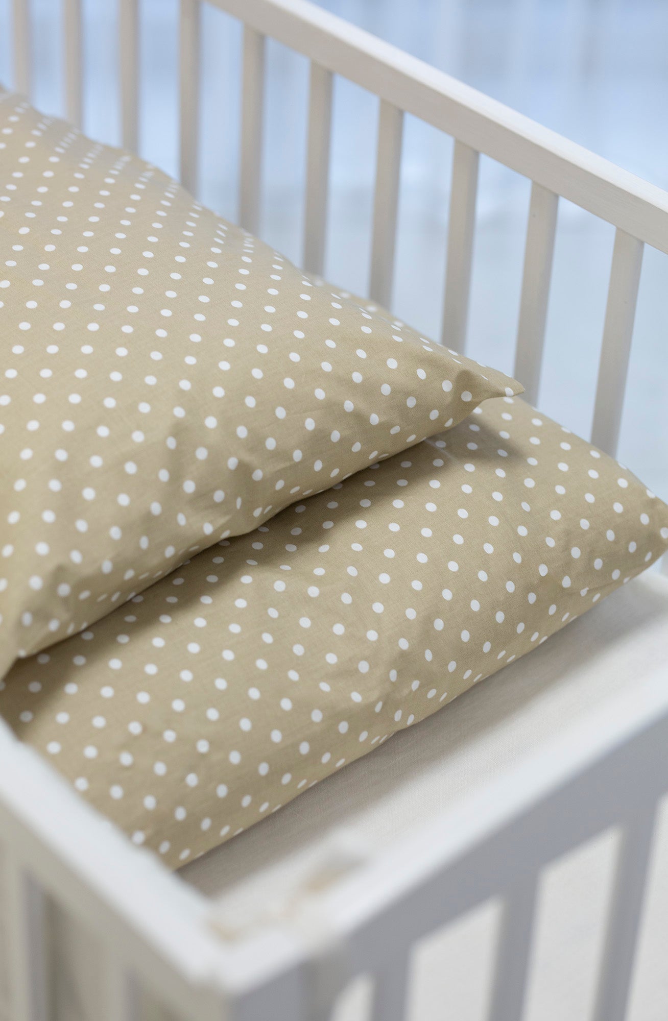 Medvilnės drobelės patalynė "Žirneliai", ruda ir balta