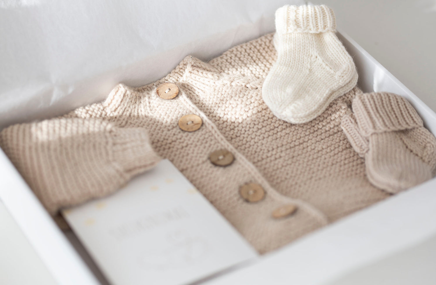 Dovanų rinkinys dėžutėje "Aviuko prisilietimas"