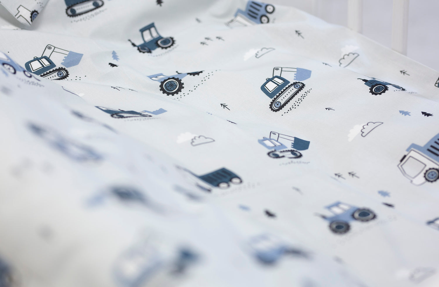 Medvilnės drobelės patalynė "Mažieji darbininkai"