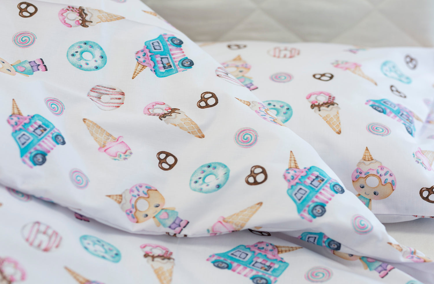 Medvilnės drobelės patalynė "Saldumynai"