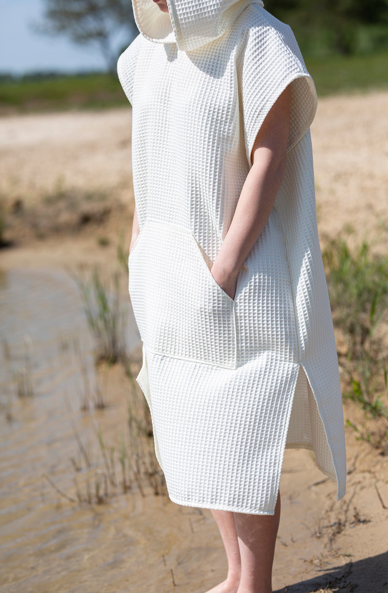 pončas - rankšluostis su gobtuvu iš vaflinio audinio vaikams ir suaugusiems