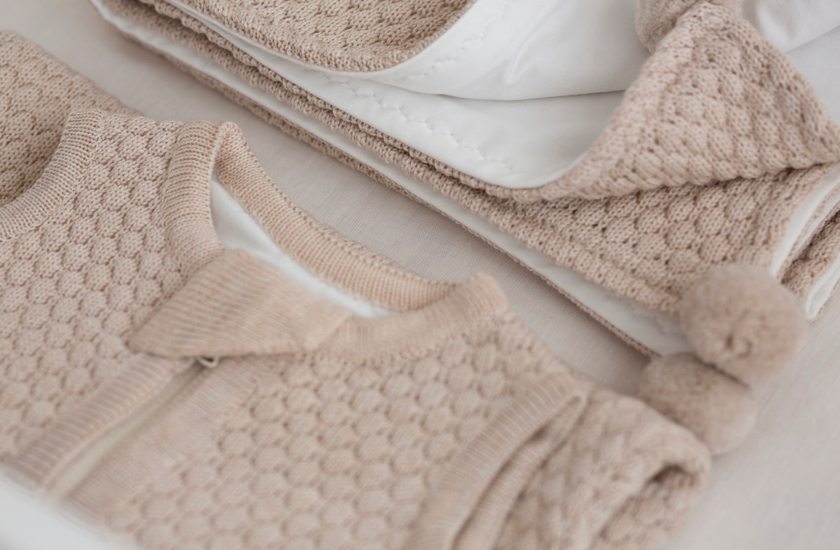 Dvigubas 100% merino vilnos miegmaišis kūdikiams "Koriukas"