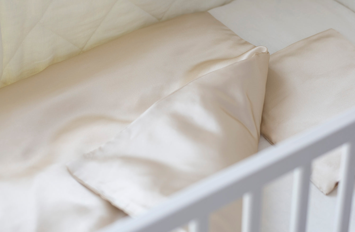 Šilkinė patalynė kūdikiams ir vaikams "Cream Brûlée"