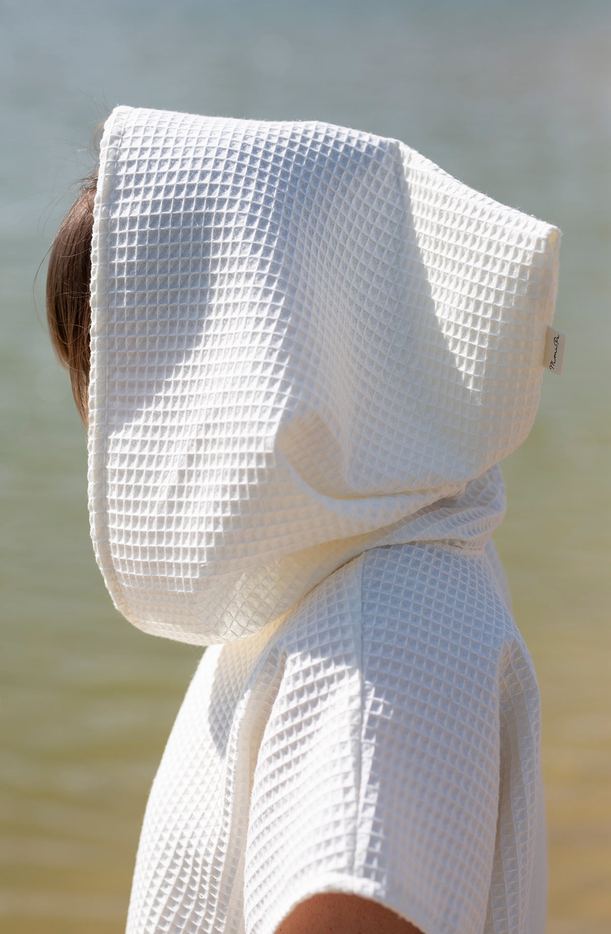 pončas - rankšluostis su gobtuvu iš vaflinio audinio vaikams ir suaugusiems