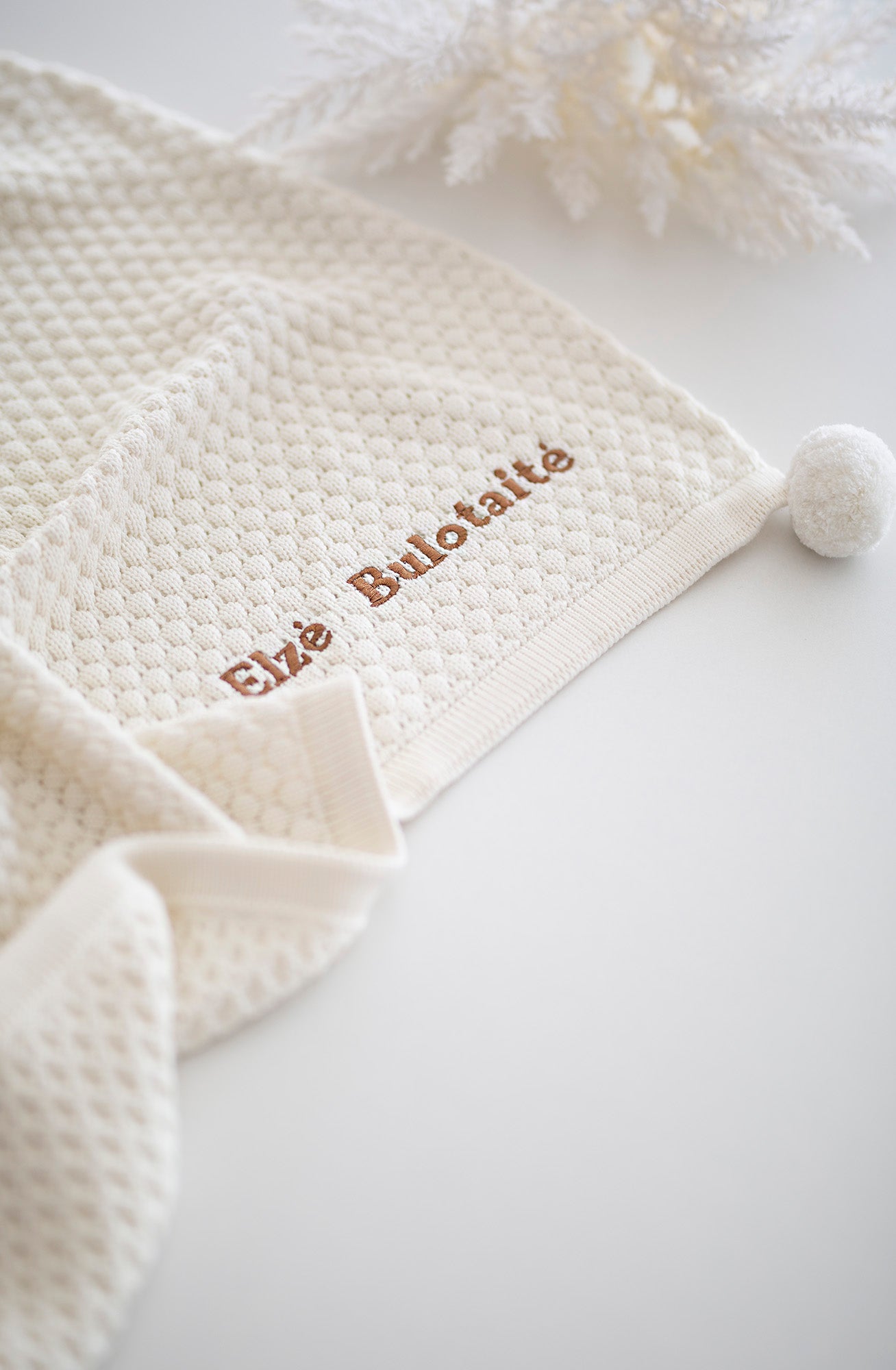 Merino vilnos pledukas "Koriukas pieno baltumo"