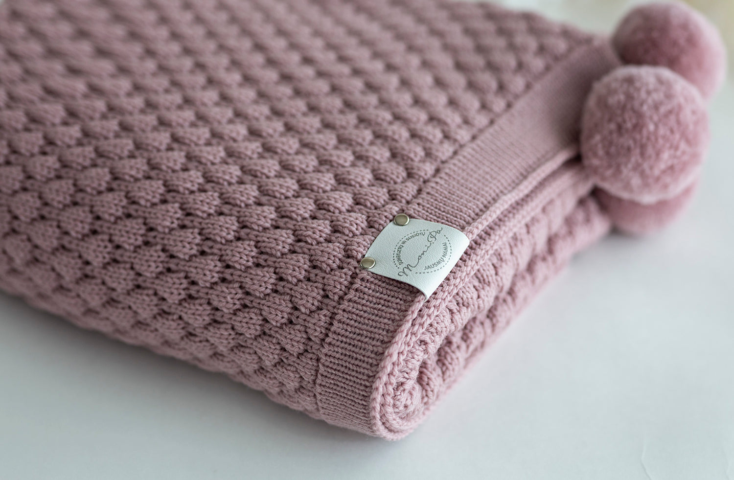 Merino wool blanket "Honeycomb dark ash rose"