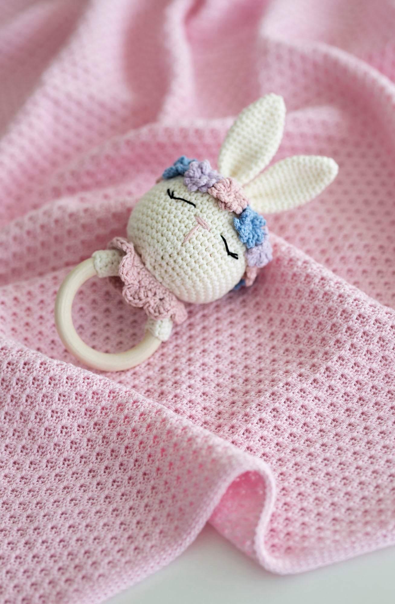 Nertas grabber - rattle "Vanilla Bunny"