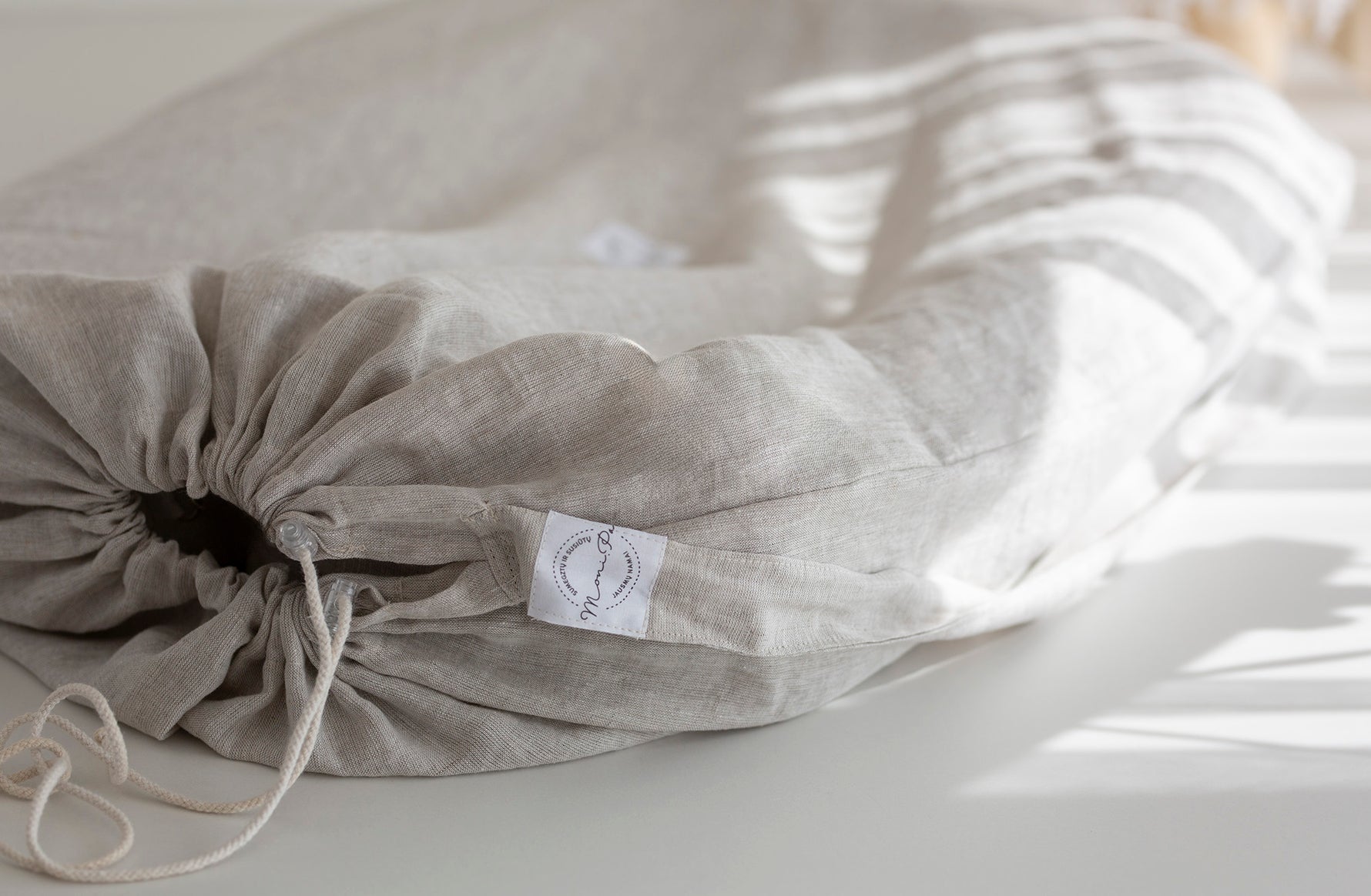 Premium 100% lino lizdelis - gultelis kūdikiams su tvirtu pagrindu "NUMA"