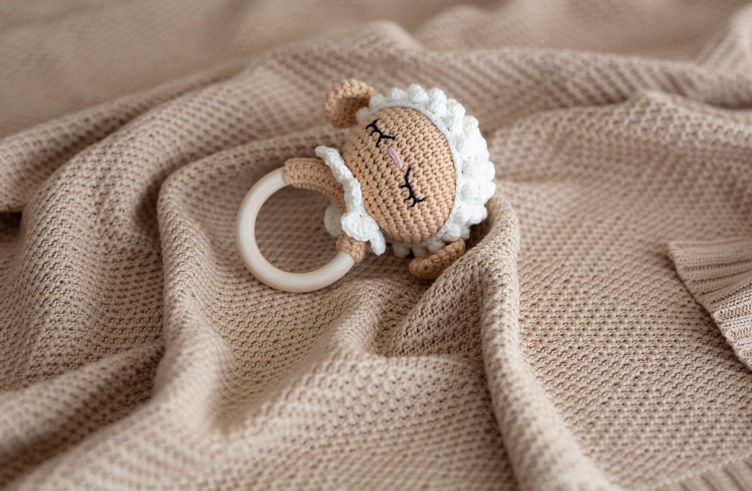 Nertas grabber - rattle "Vanilla Bunny"