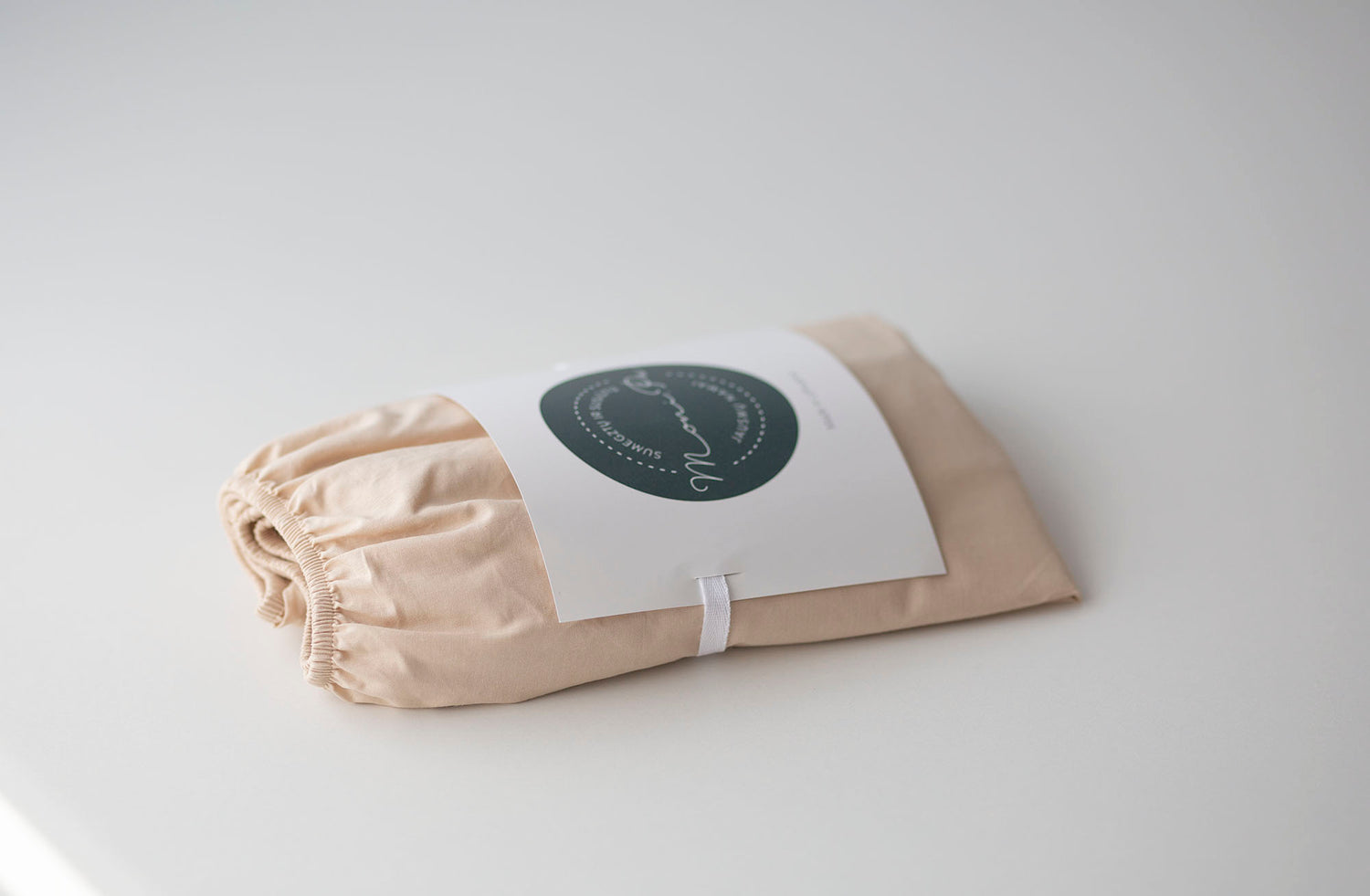 Medvilnės drobelės paklodė su guma "Karameliniai ledai"