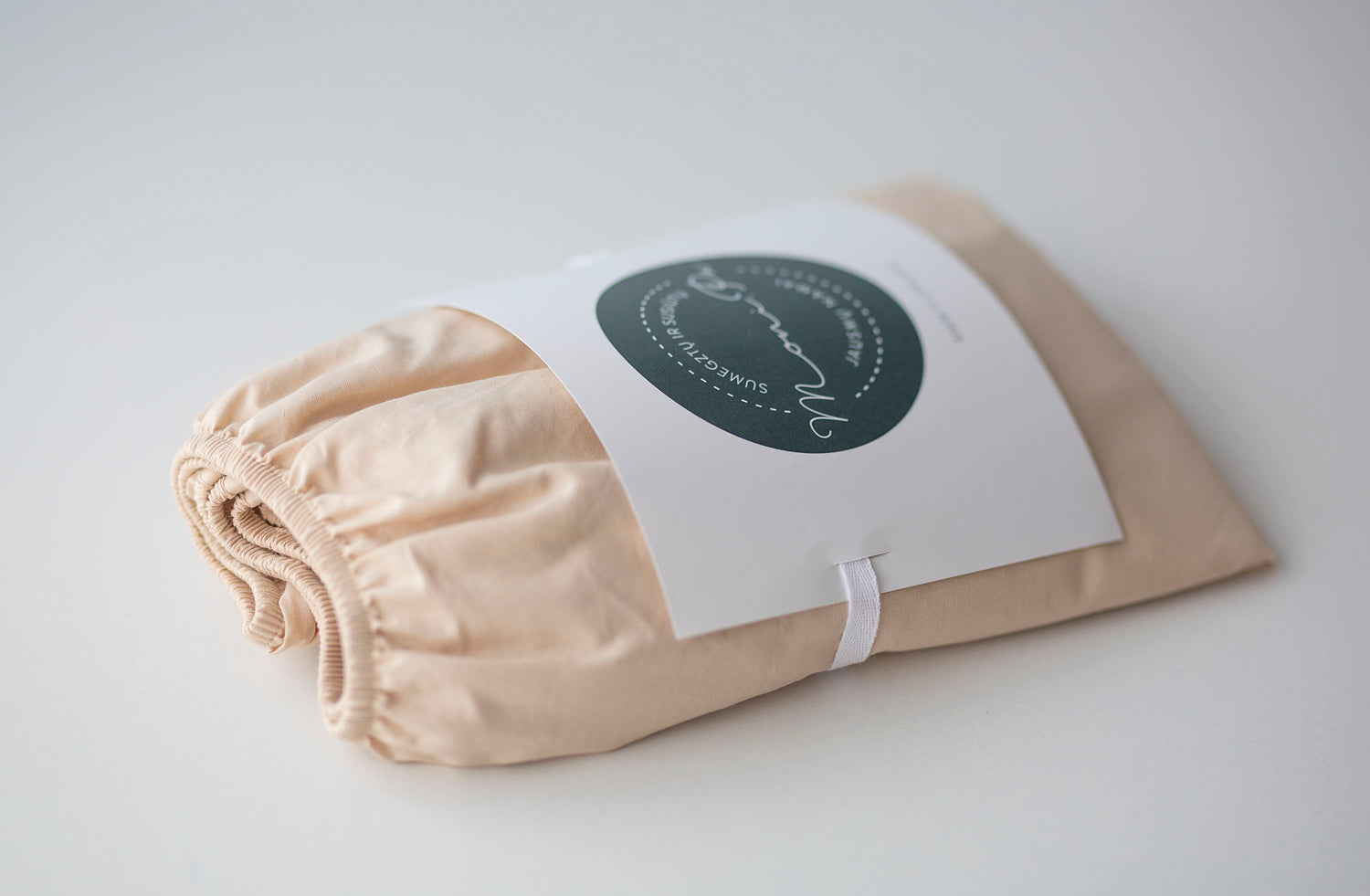 Medvilnės drobelės paklodė su guma "Karameliniai ledai"